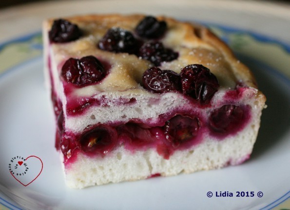 focaccia dolce con uva fetta