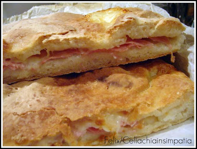 Focaccia Farcita al Formaggio e Prosciutto… alias la “Svuotasacchetti”