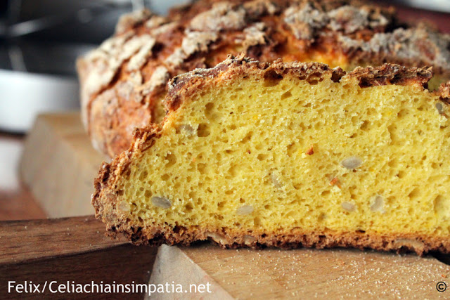 Pane al Mais, Zafferano e Semi di Girasole