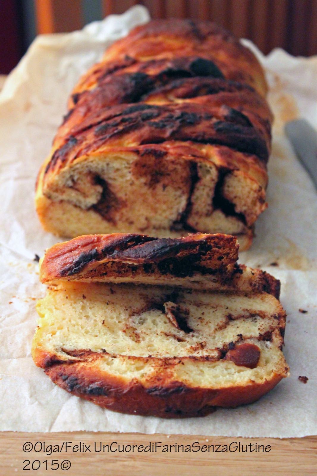 Treccia di Brioche Arancia Cardamomo & Cioccolato