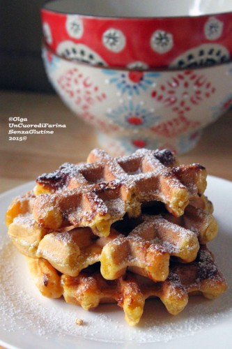 Waffle Gocce di Cioccolato Bianco e Cannella