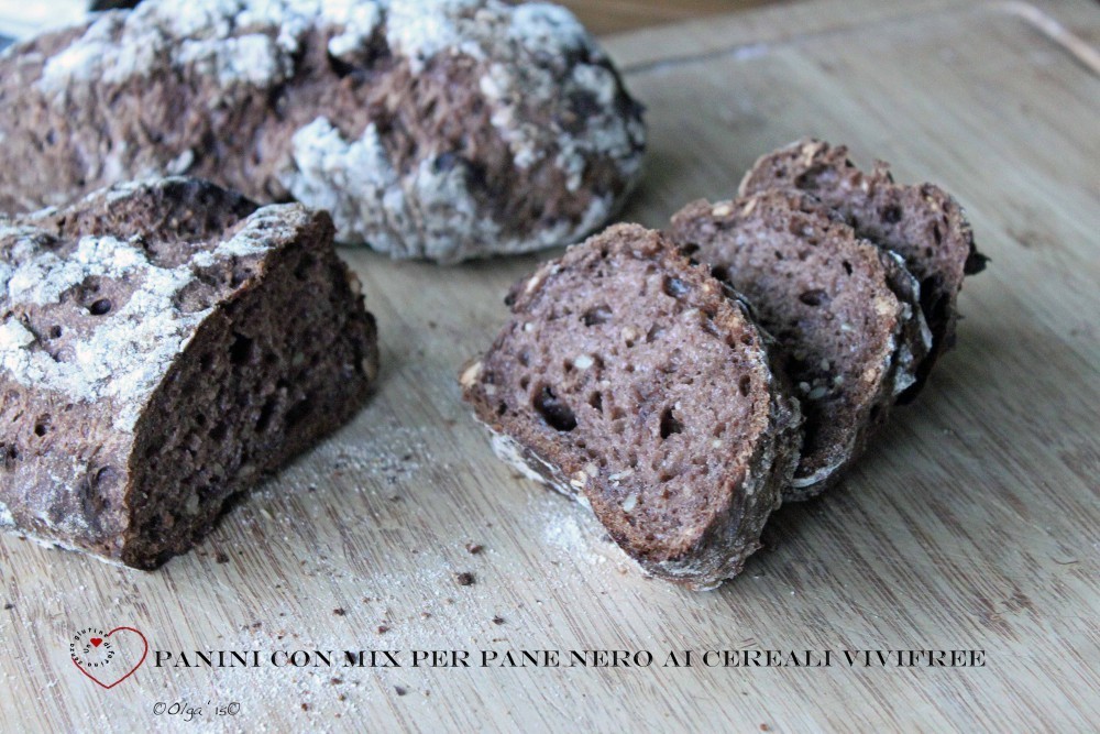 Panini con Mix per Pane Nero ai Cereali Vivifree