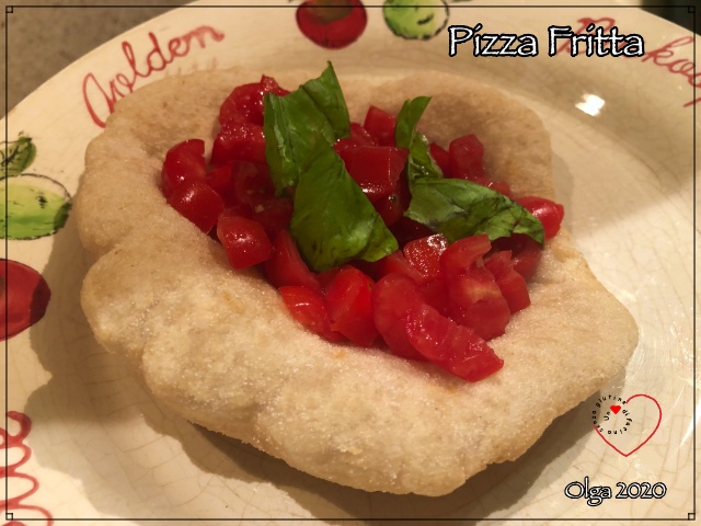 Pizza Fritta con Mix pizza l'Altro Gusto